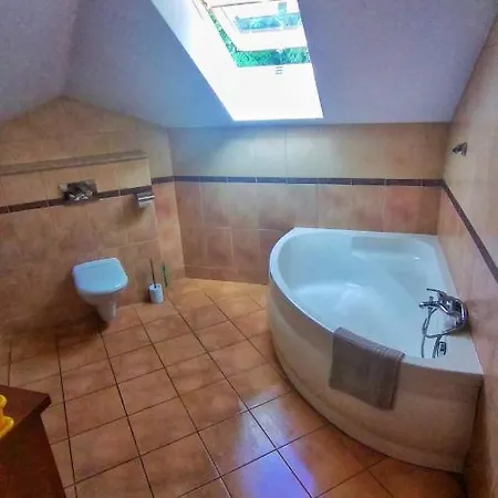 Przy Lesie ホームステイ *